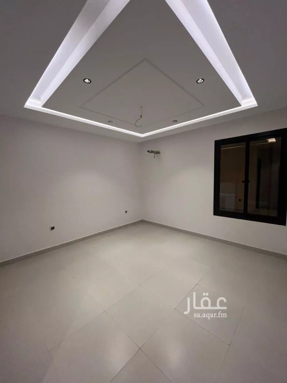 شقة 4 غرف في الريان 2