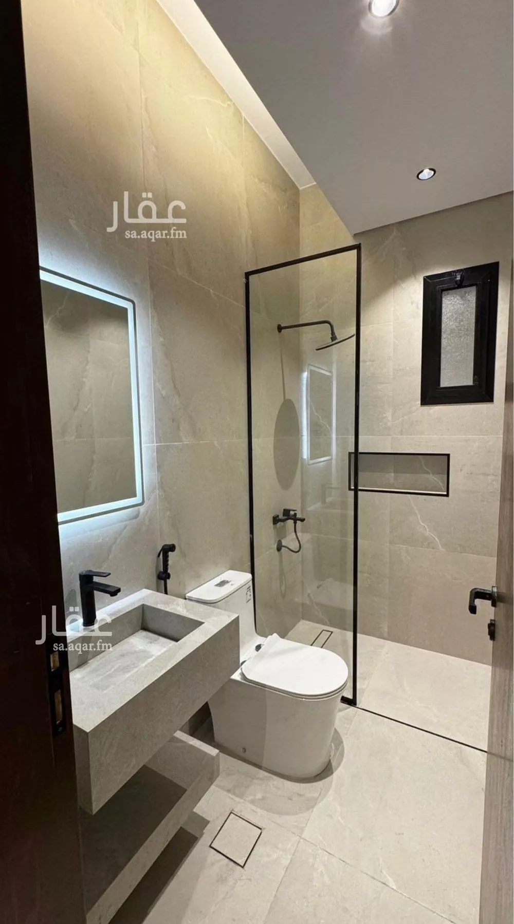 شقة 4 غرف في الزهراء 1