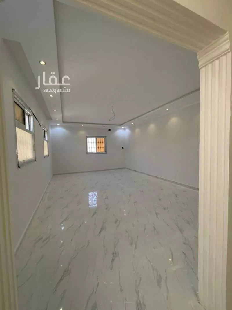 فيلا 12 غرف في العريجاء الوسطى 3