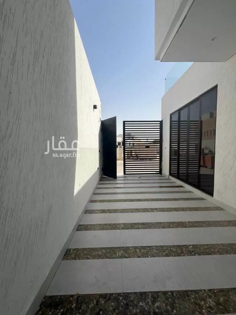 3 bedroom floor in Al Qairawan 3