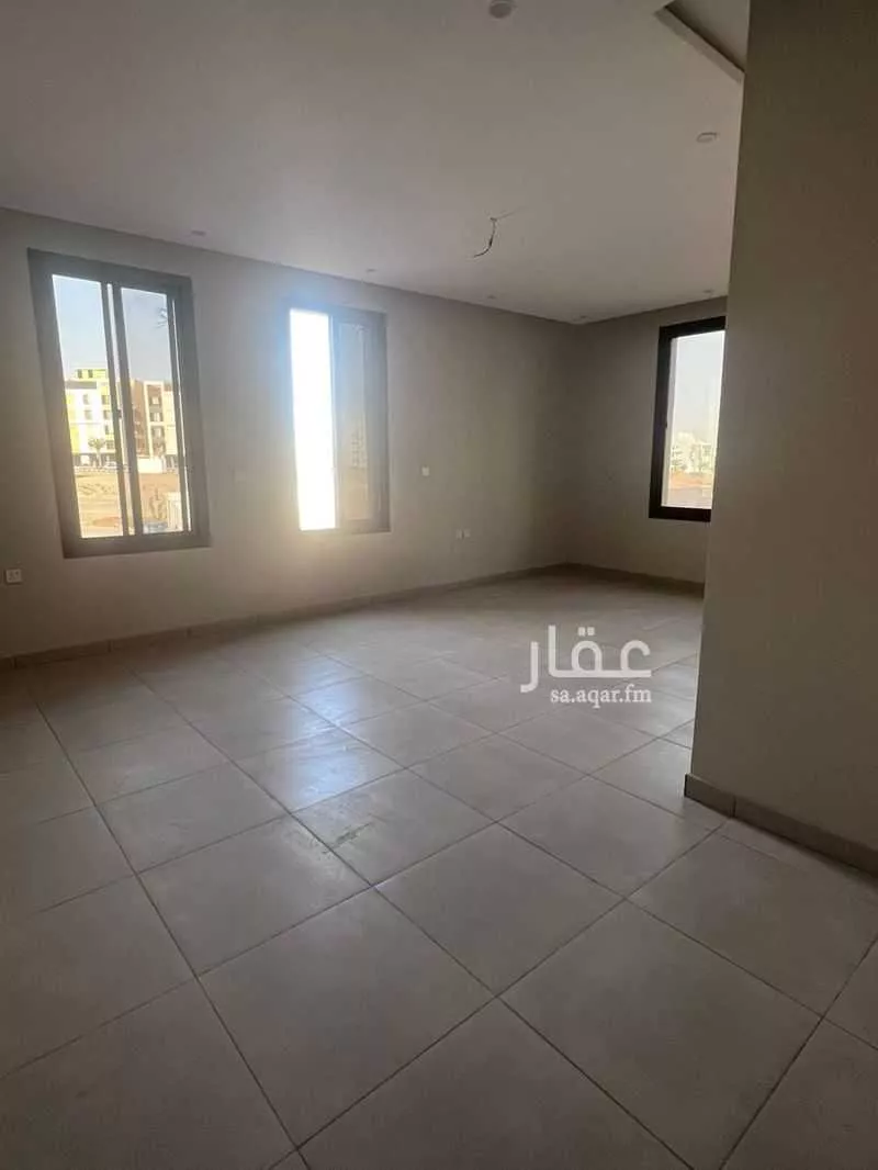 شقة 5 غرف في طيبة 5