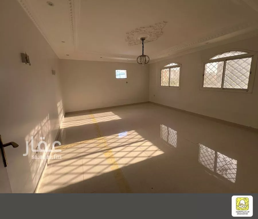 20 bedroom building in Shathah, Madinah 6