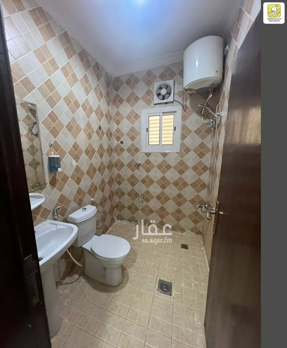20 bedroom building in Shathah, Madinah 13