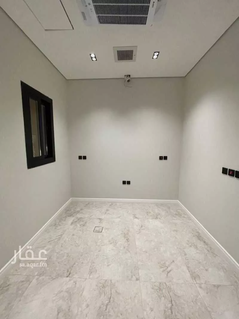 دور 4 غرف في العارض 4