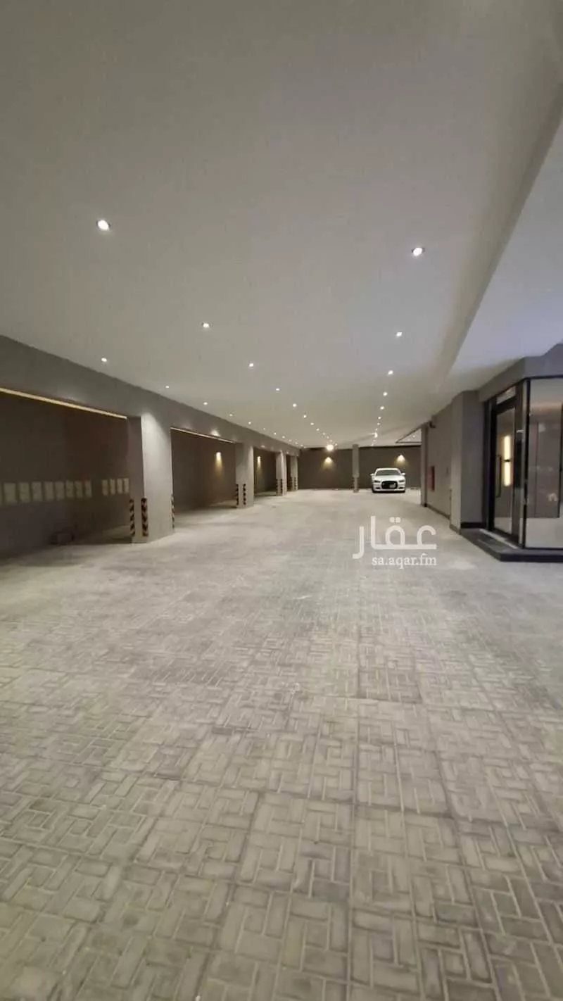 4 bedroom apartment in Al Hamra, Eastern Province 24