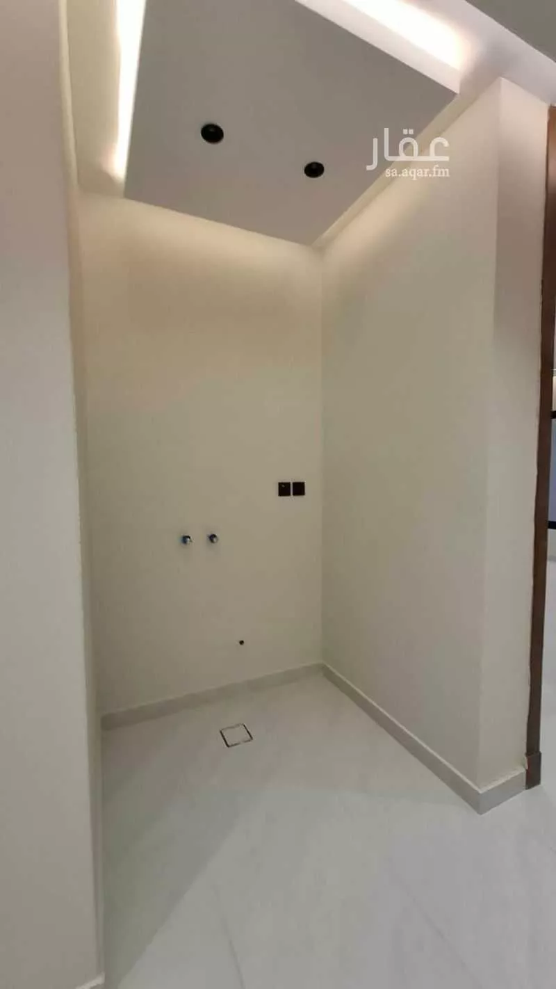 4 bedroom apartment in Al Hamra, Eastern Province 15