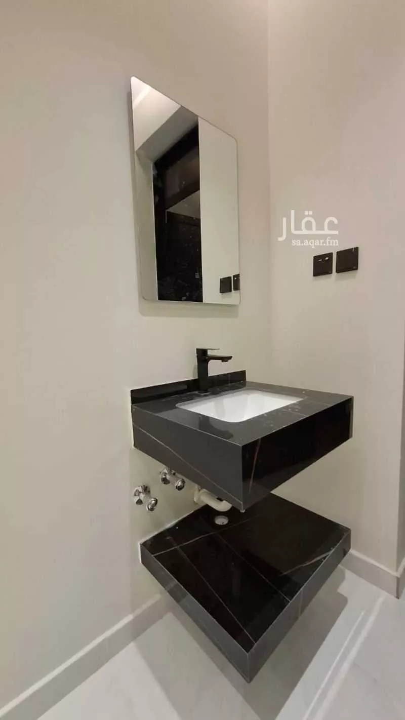 4 bedroom apartment in Al Hamra, Eastern Province 11