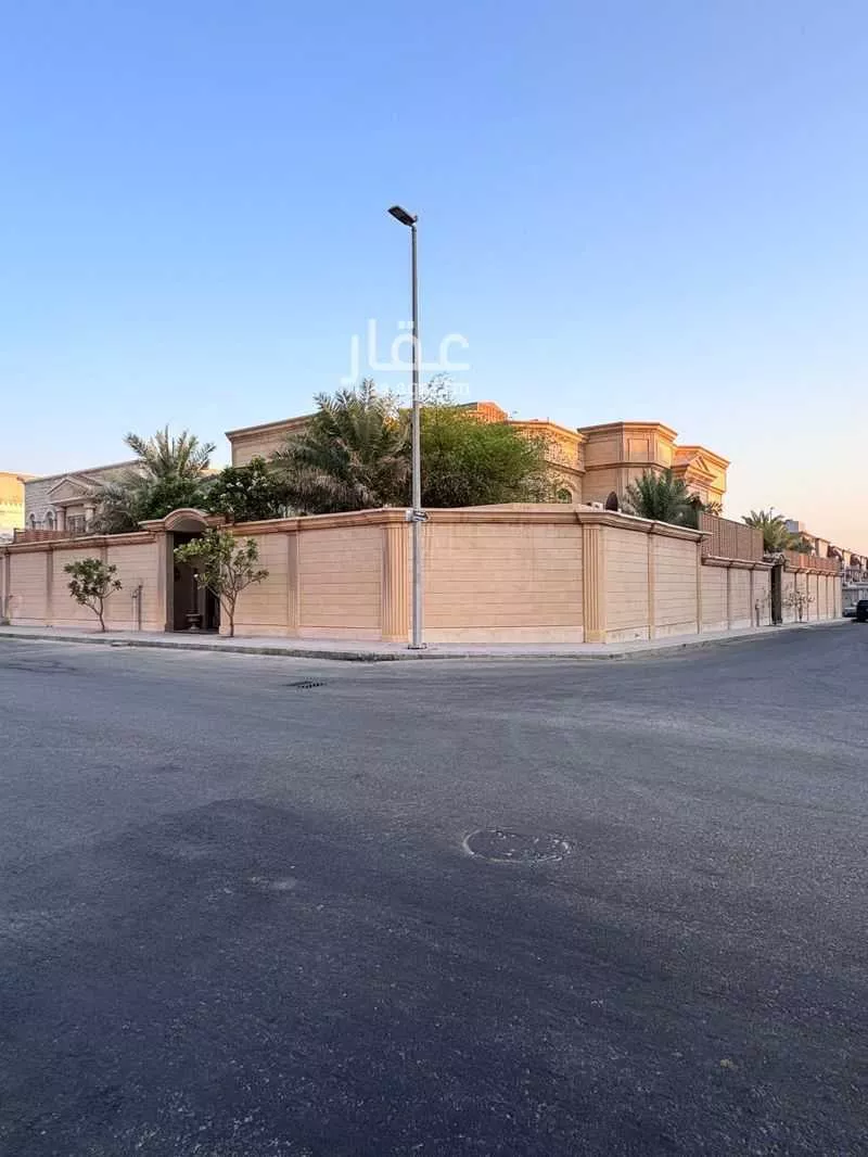 10 bedroom villa in Al Nuzhah, Eastern Province 6