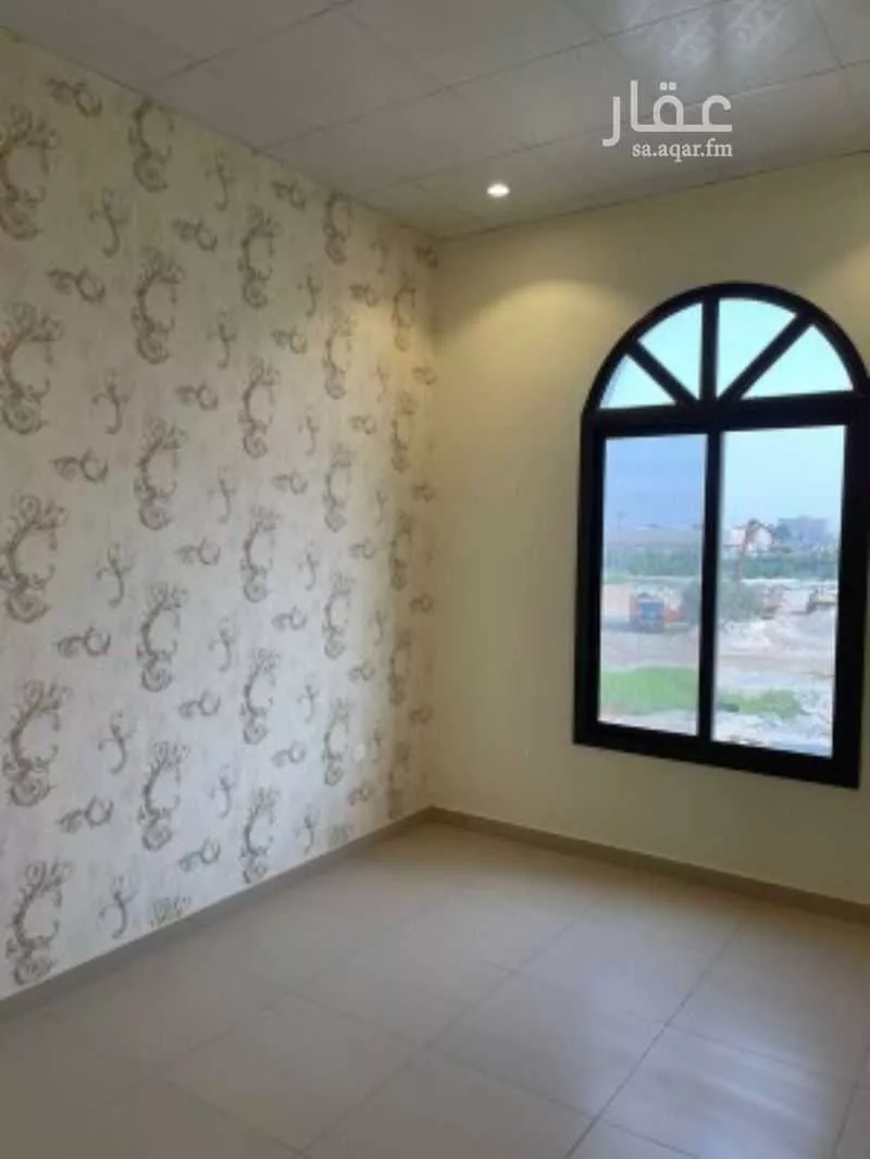 شقة 2 غرف في الحمرا 1