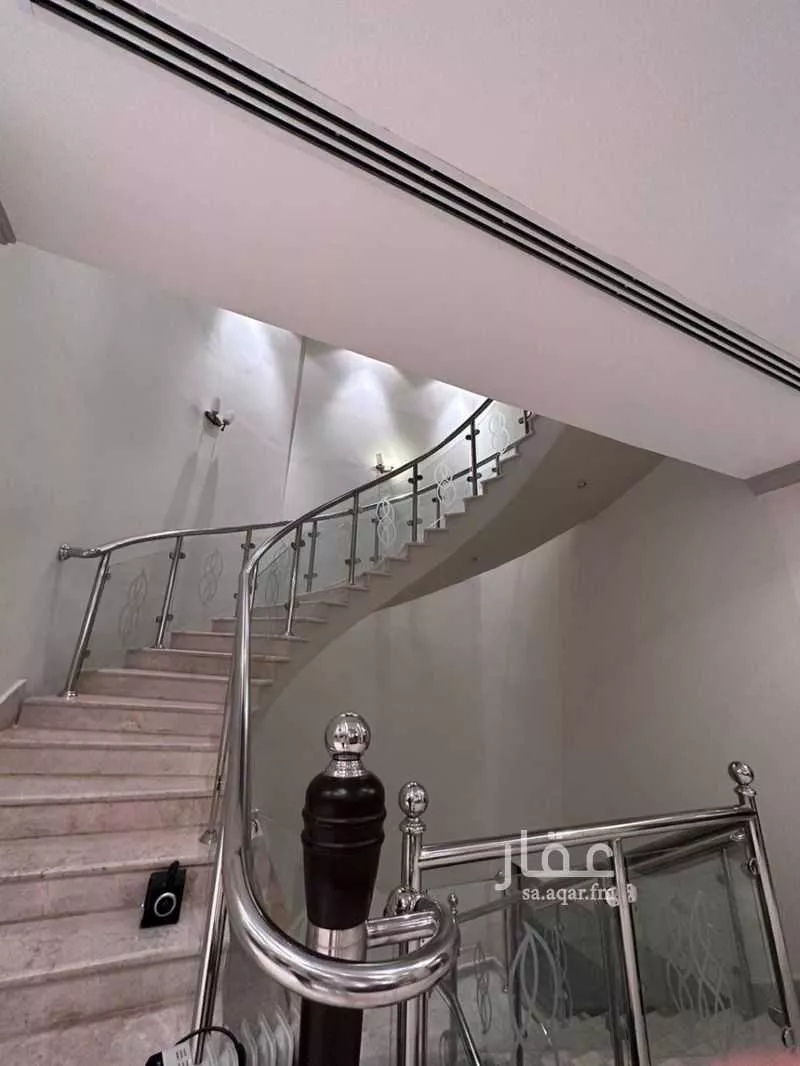 فيلا 10 غرف في الياسمين 1