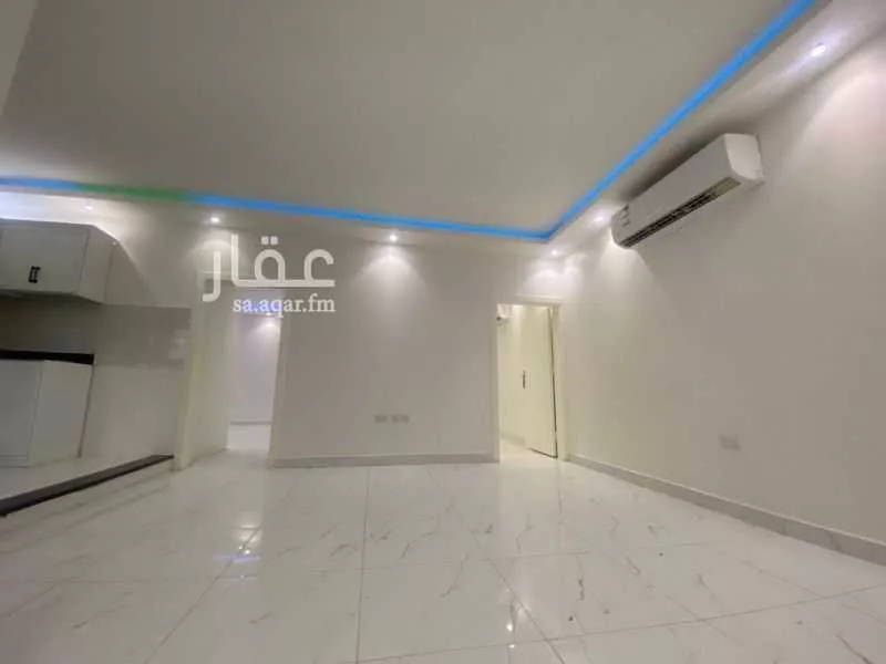2 bedroom building in Al Aqrabiyah, Eastern Province 6