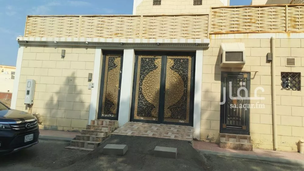 فيلا 7 غرف في الصالحية 5