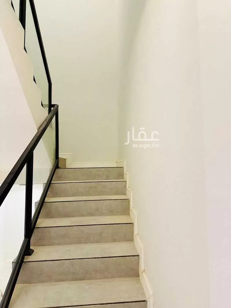 شقة 4 غرف في العارض 4