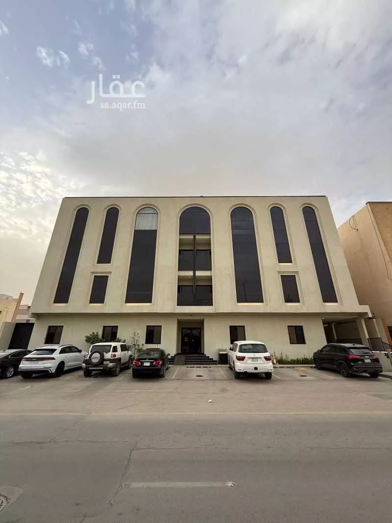 3 bedroom apartment in Al Malqa 3