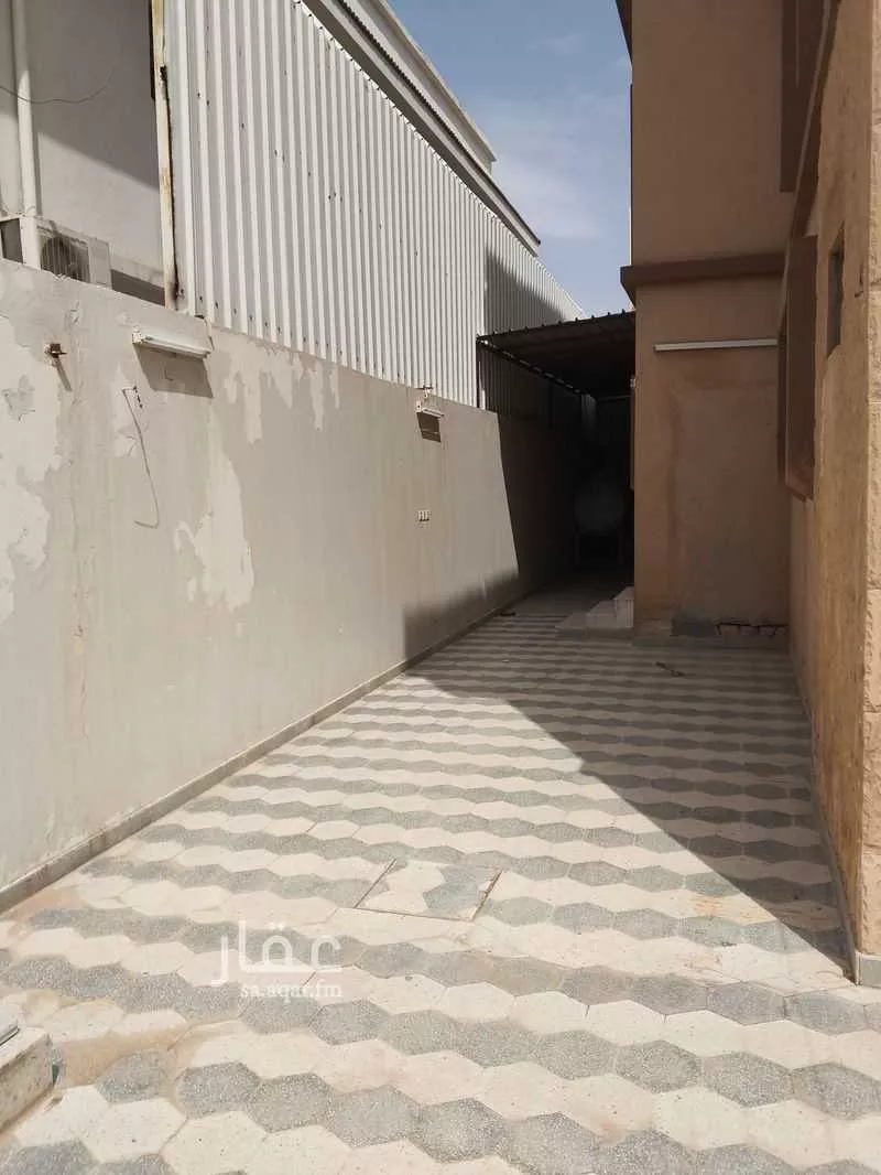 فيلا 10 غرف في الملك فيصل 2