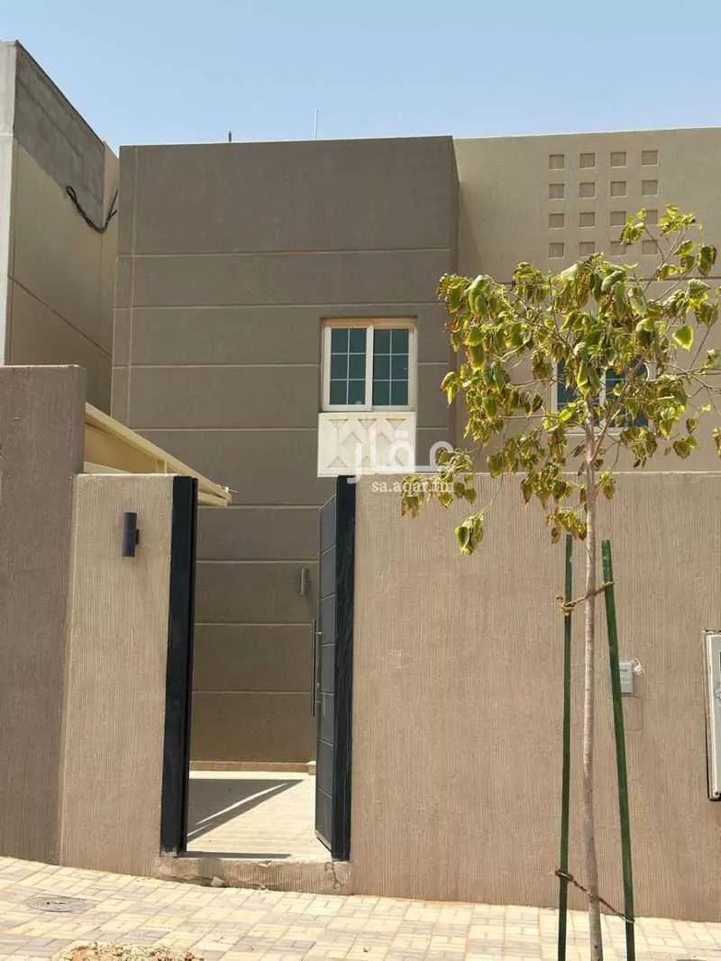 فيلا 4 غرف في العارض 4