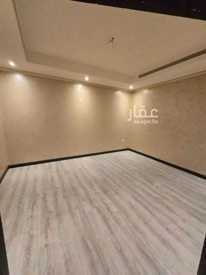 فيلا 9 غرف في النعيم 4