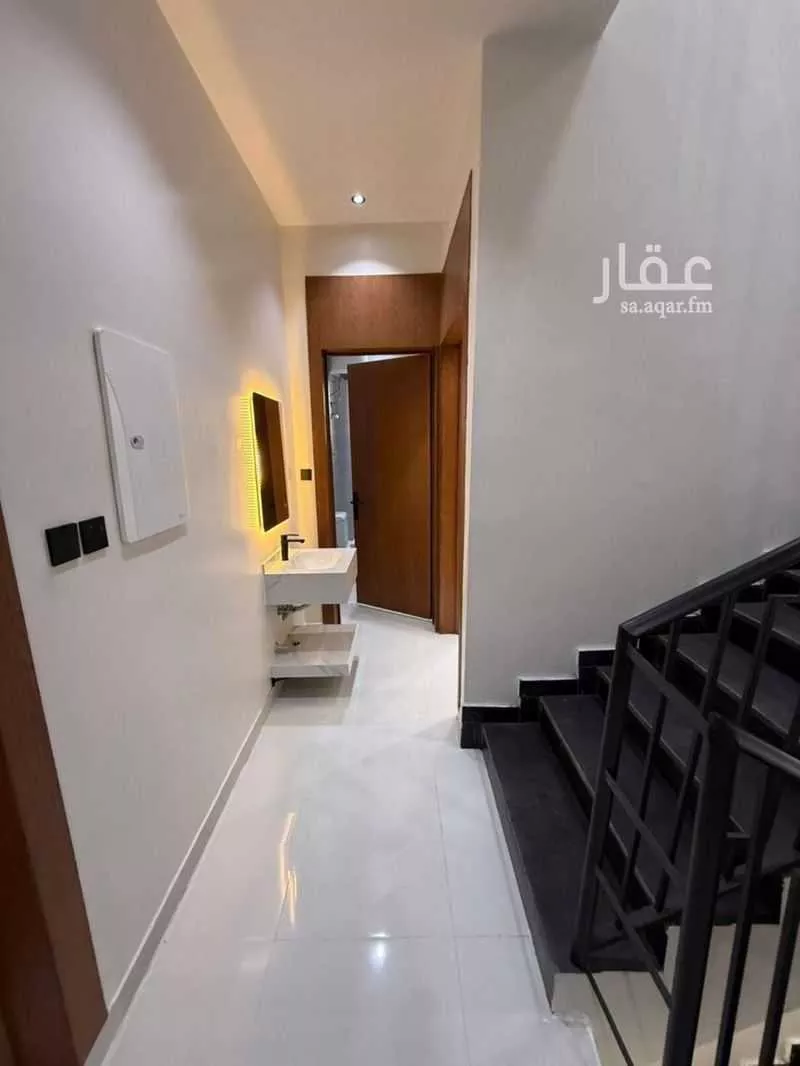 فيلا 5 غرف في النظيم 3