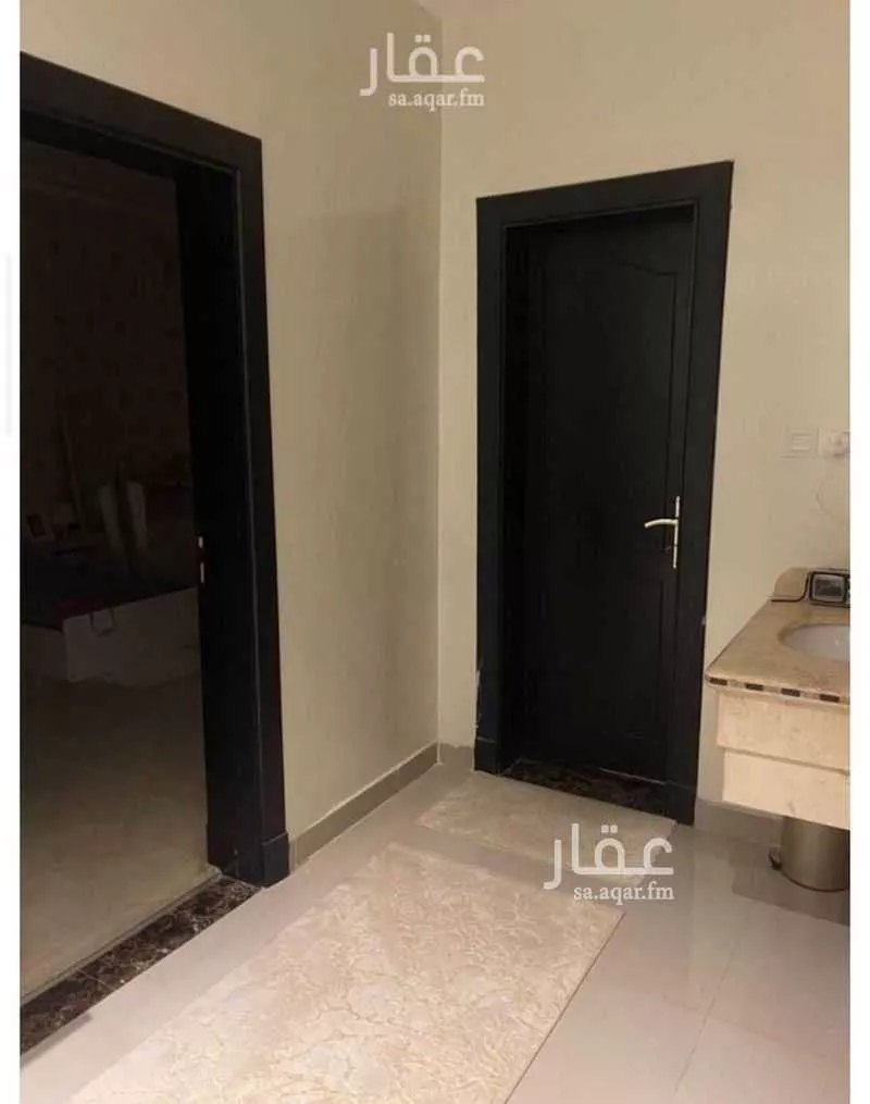 شقة 5 غرف في عكاظ 3