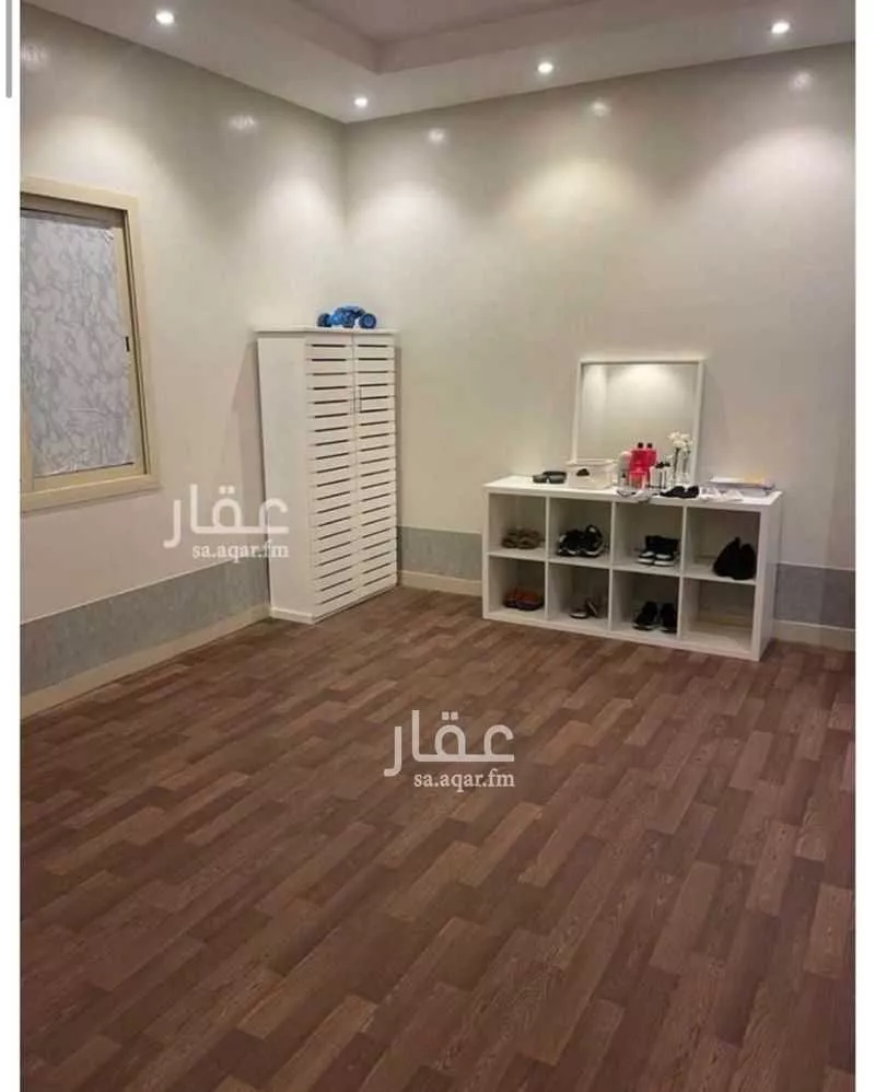 شقة 5 غرف في عكاظ 2