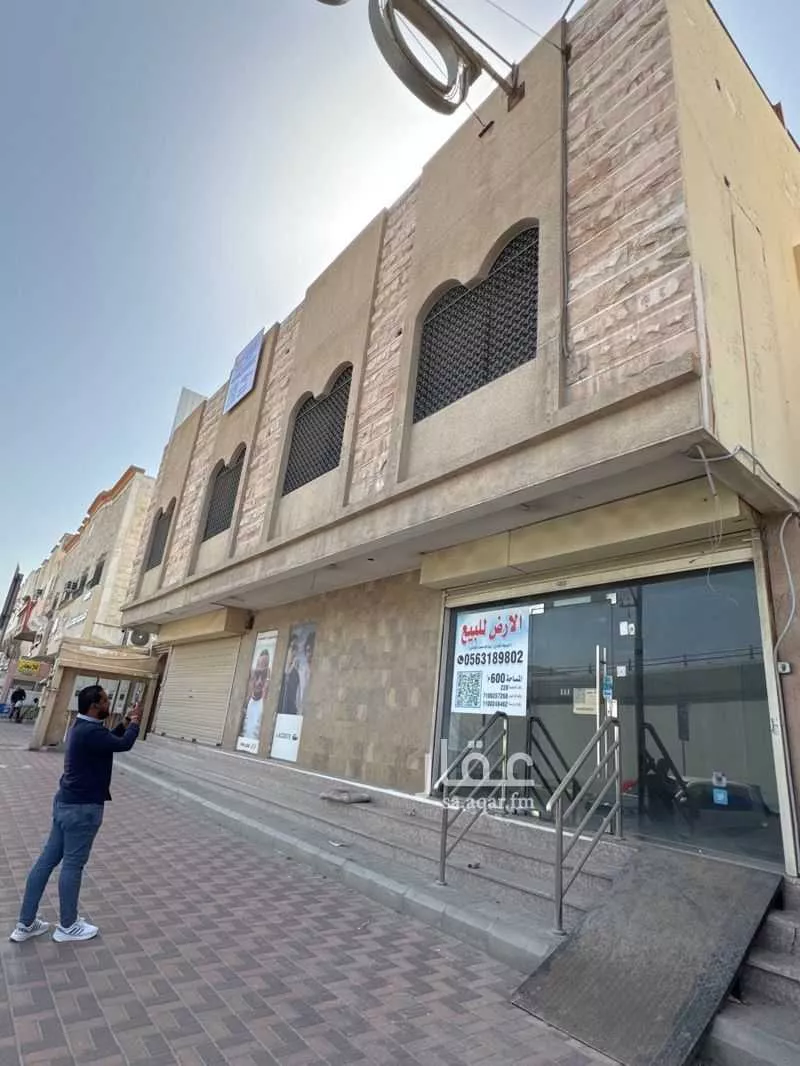 600 sqm building in Al Rawdah 3