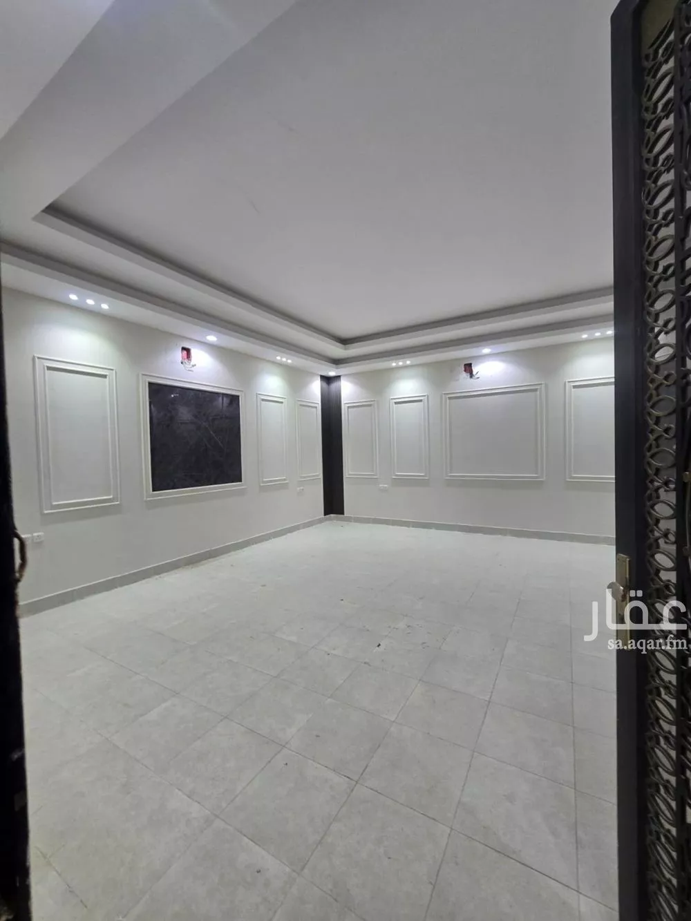 5 bedroom floor in Al Maizilah 1