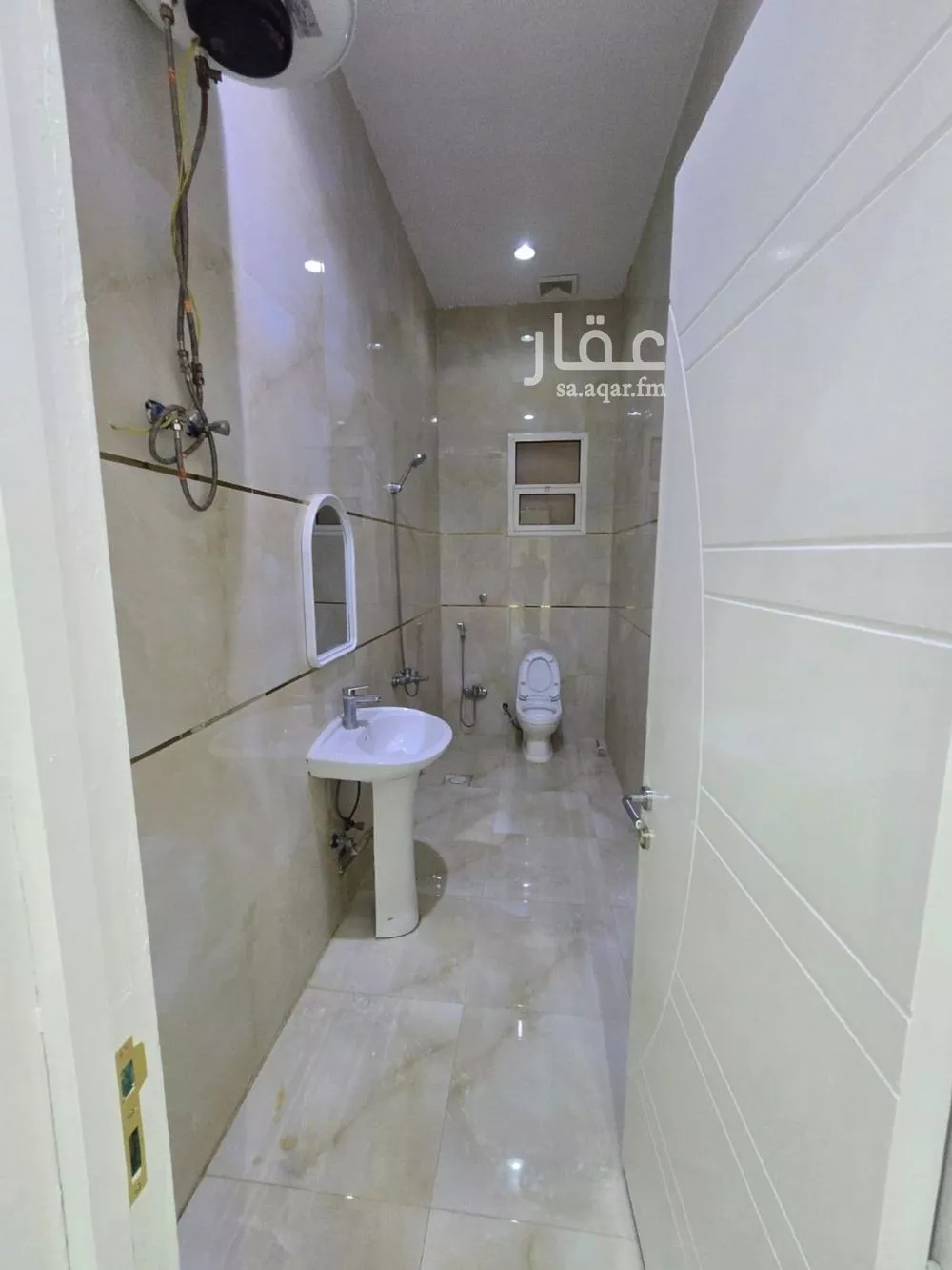5 bedroom floor in Al Maizilah 2