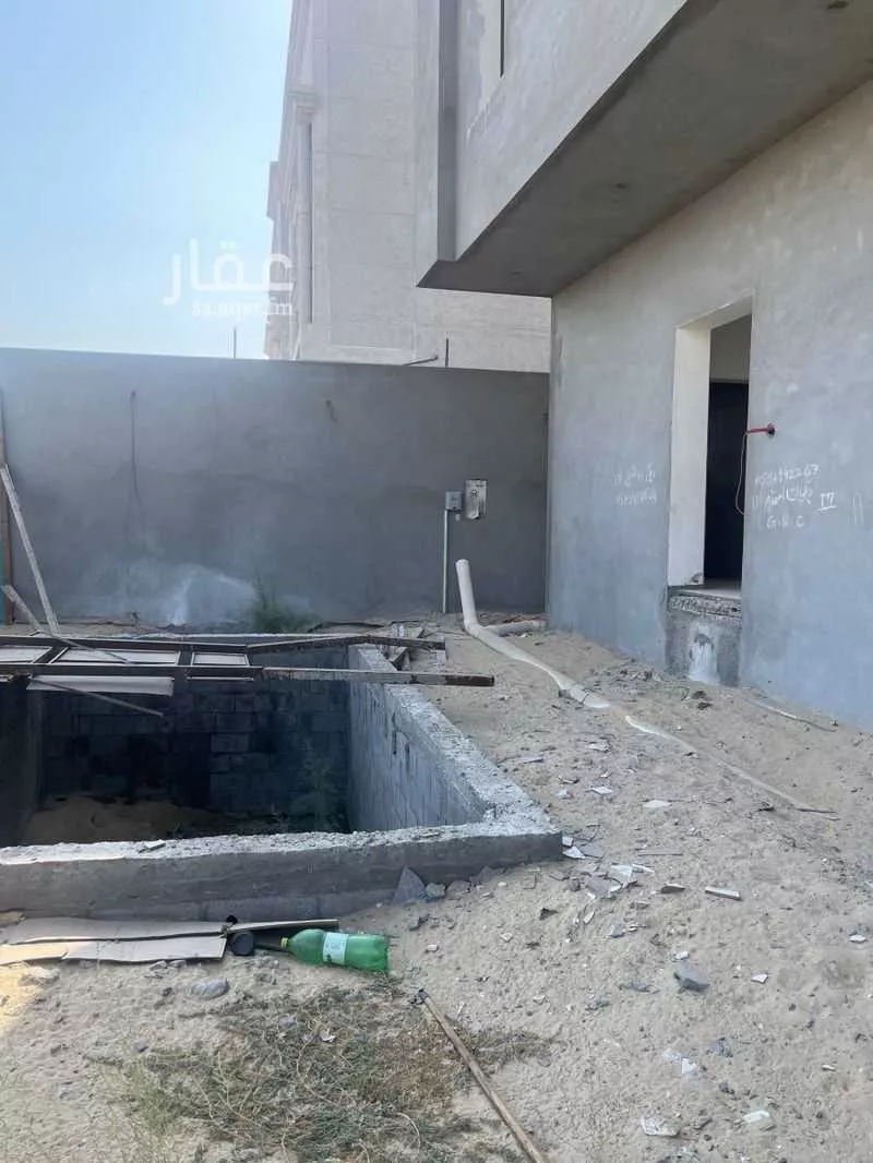 6 bedroom building in Ash Shulah, Eastern Province 15