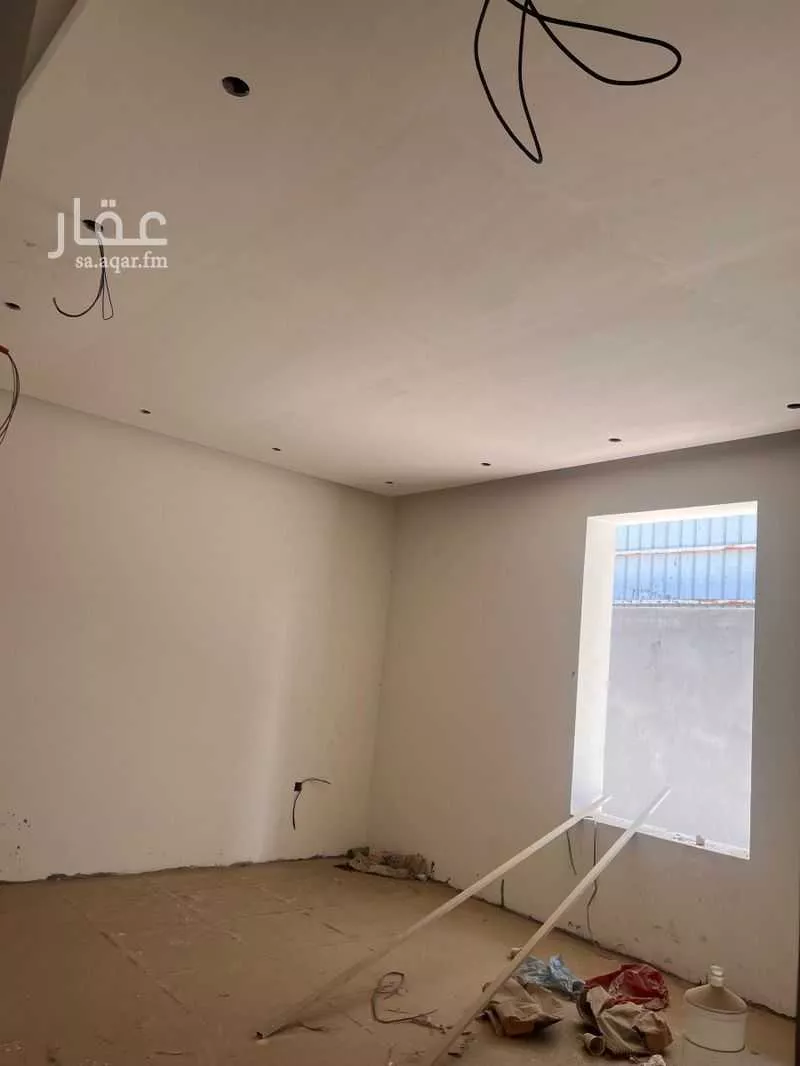 عمارة 1040 م² في الشعلة 4