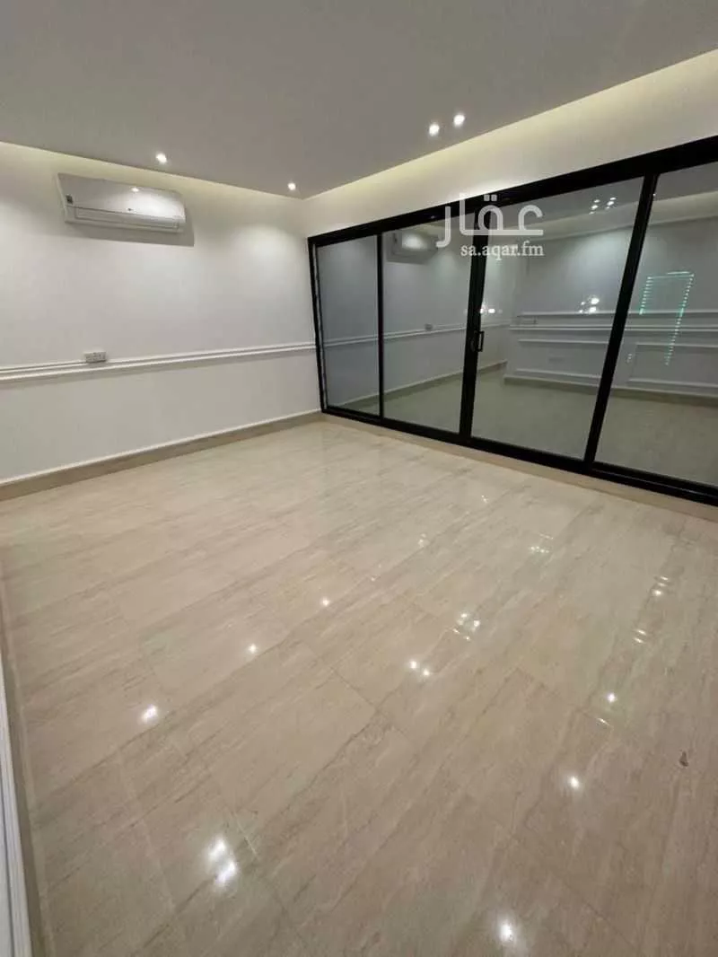 شقة 4 غرف في الملقا 3