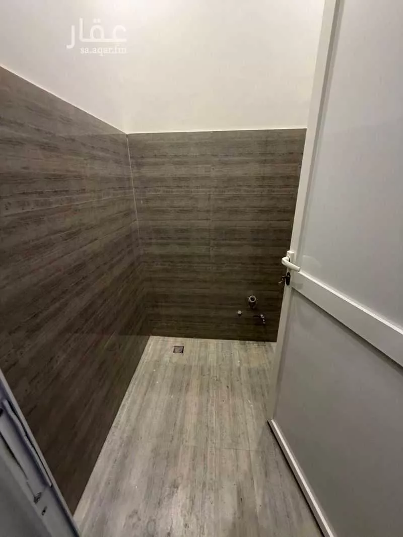 8 bedroom villa in Al Aridh, Riyadh 30