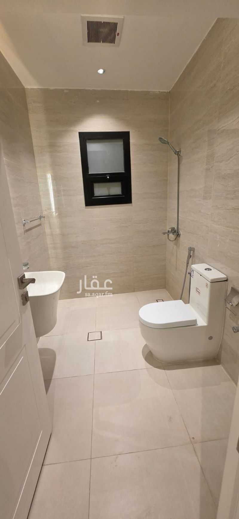 3 bedroom apartment in Al Rabwa, Riyadh 6