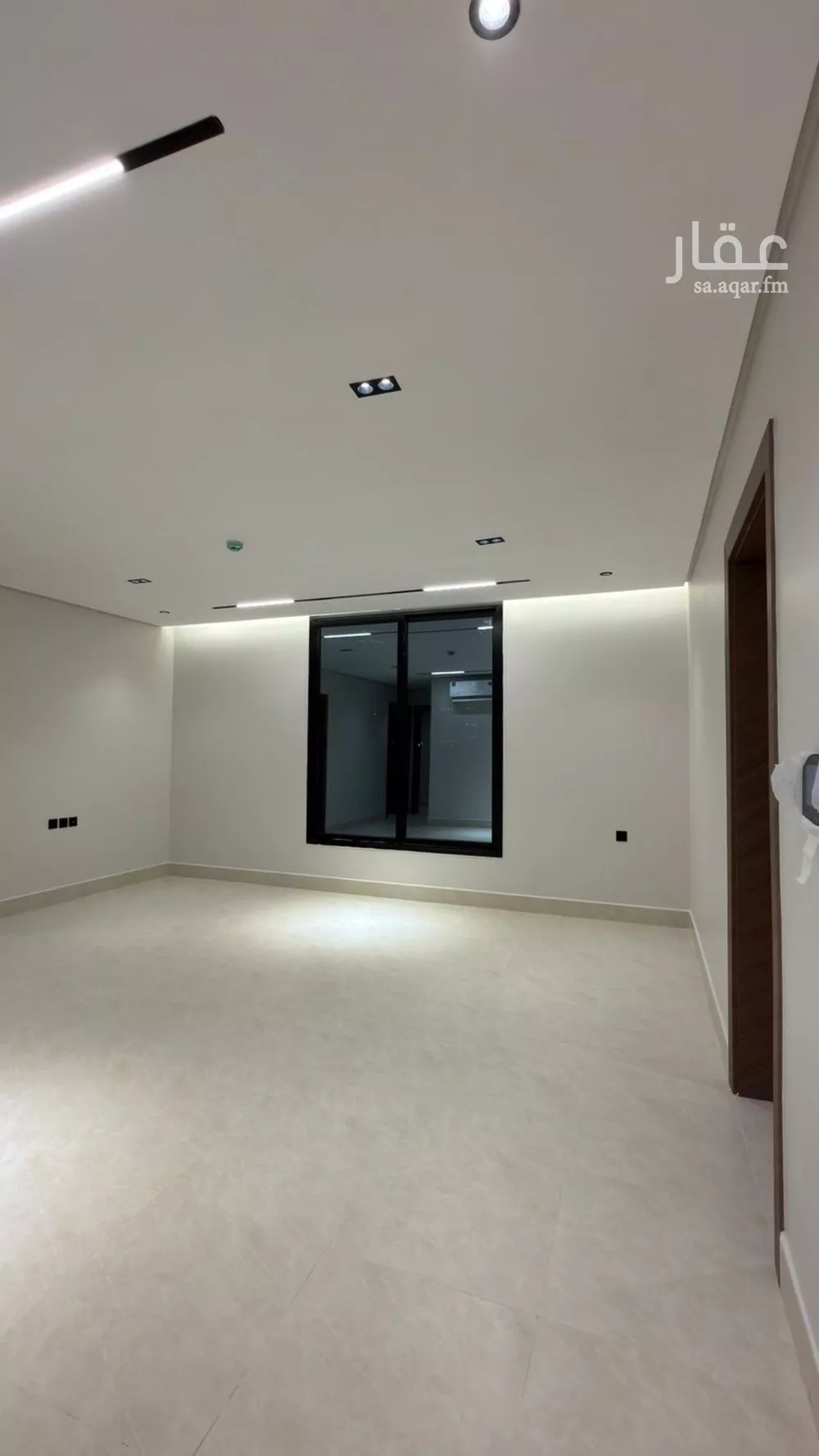 شقة 4 غرف في الحمرا 3