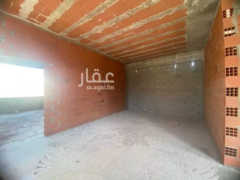 فيلا 10 غرف في طيبة 4