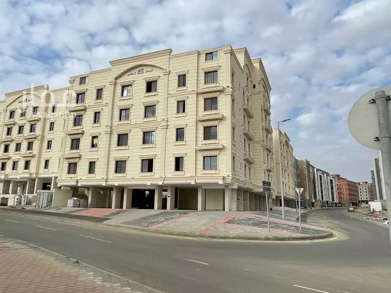 شقة 5 غرف في طيبة 1