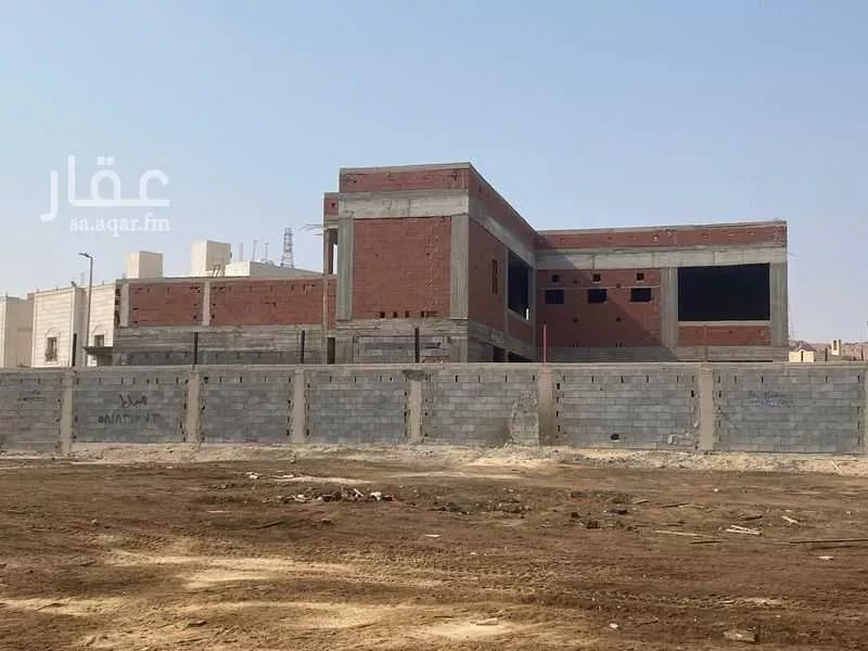 فيلا 10 غرف في طيبة 2