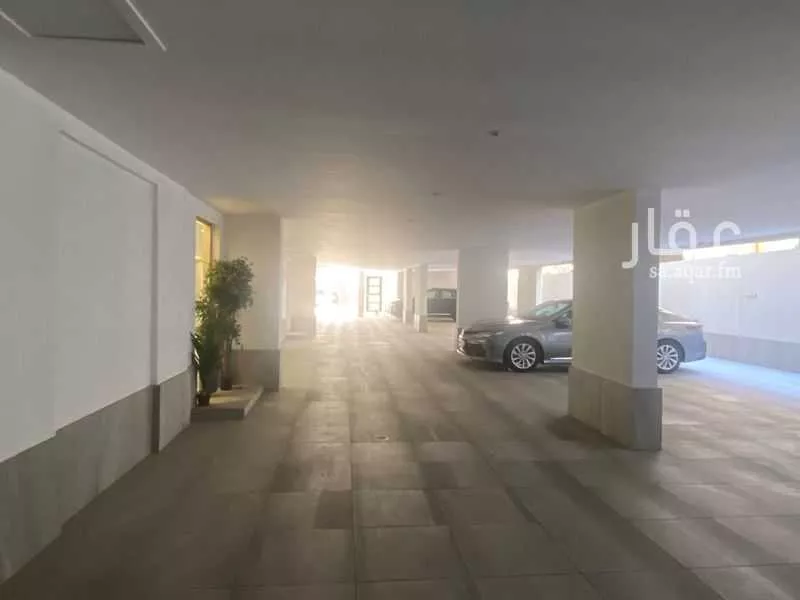 شقة 5 غرف في الروضة 5