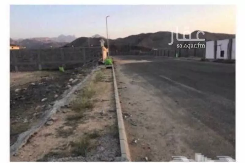 أرض 1000 م² في العوالي 2