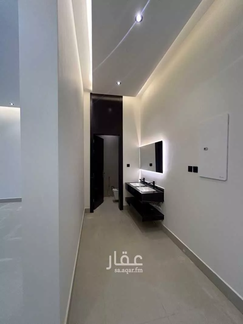 فيلا 5 غرف في العارض 4