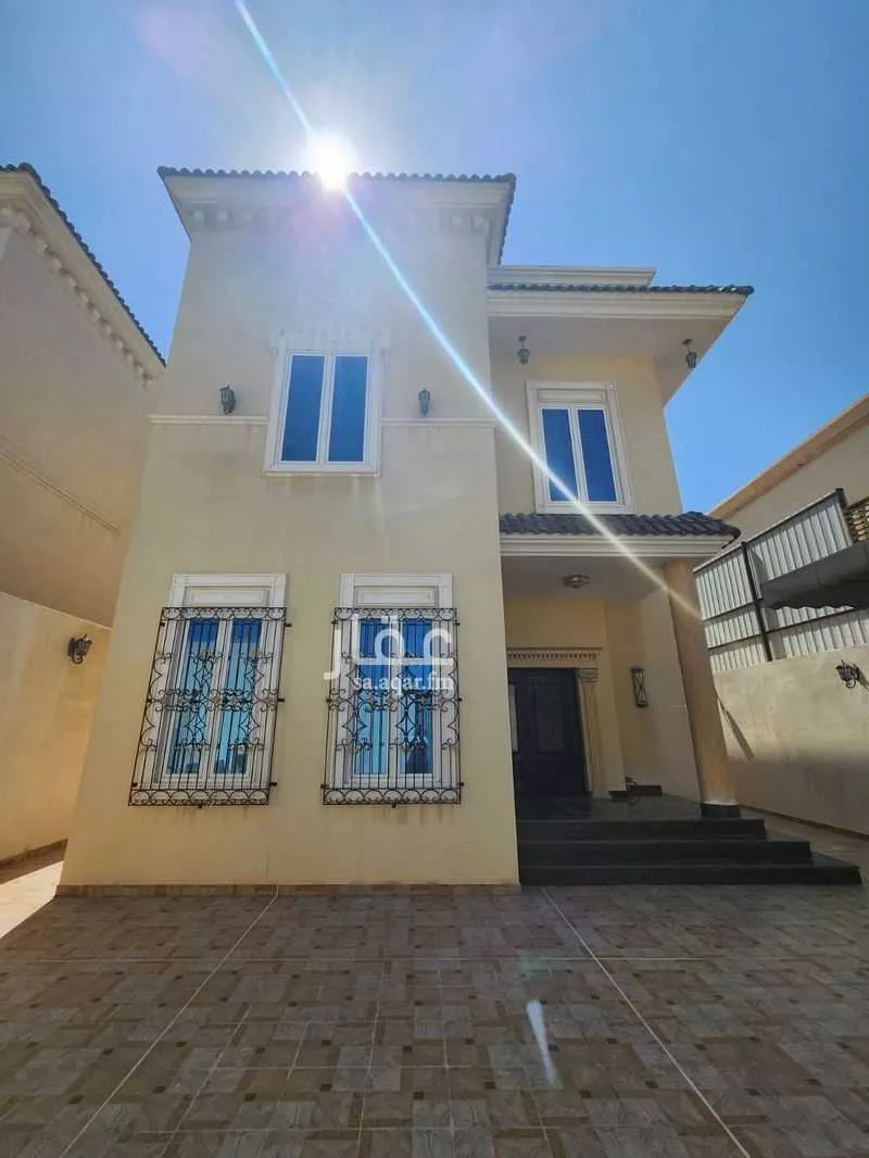 فيلا 14 غرف في النزهة 4