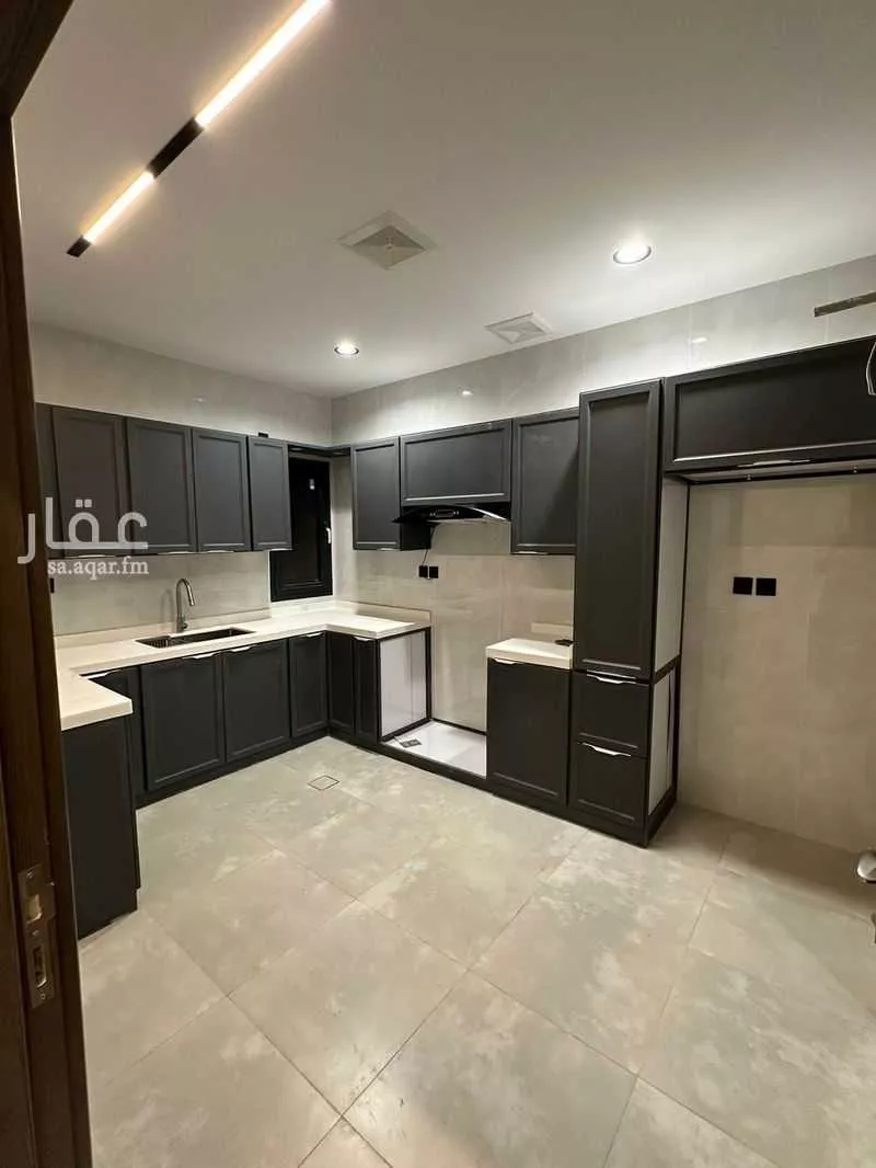 شقة 5 غرف في الاجاويد 5