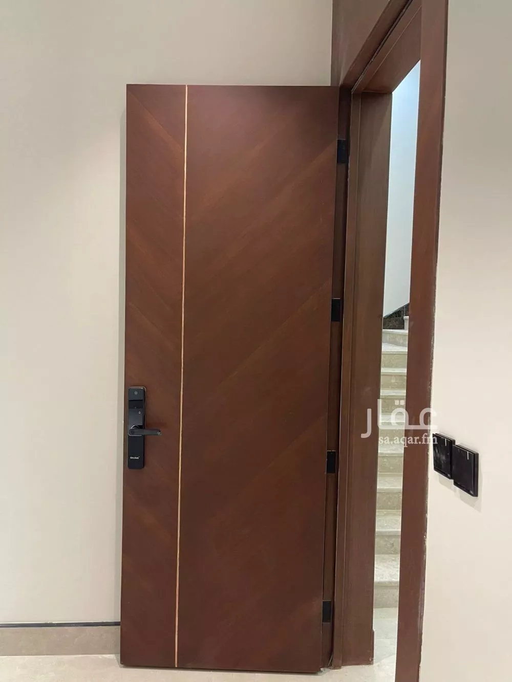 شقة 3 غرف في المهدية 5