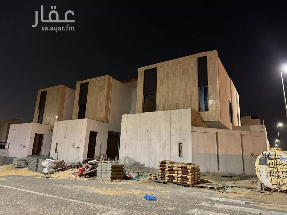 5 bedroom villa in Al Amwaj 5