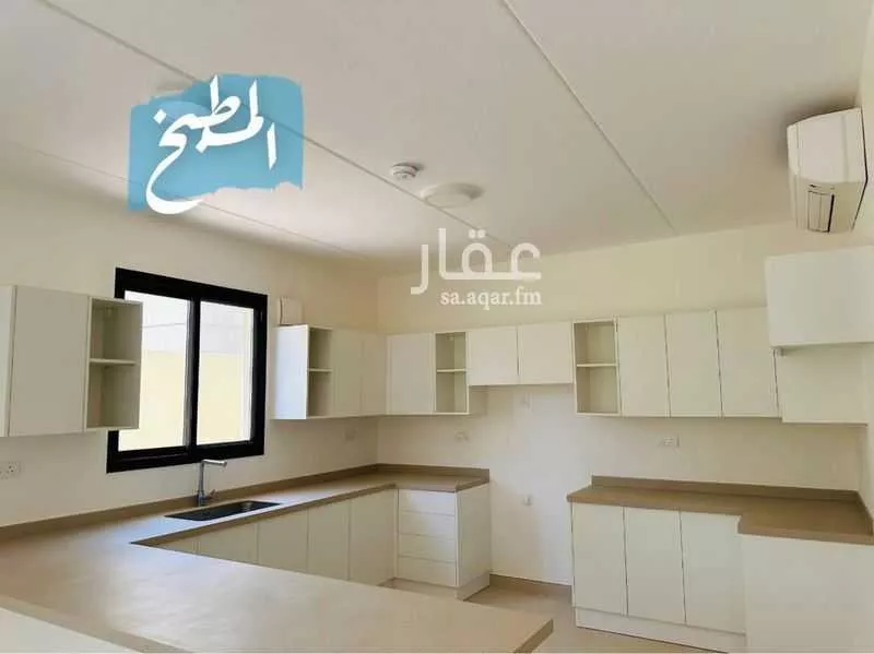 8 bedroom villa in Riyadh 3