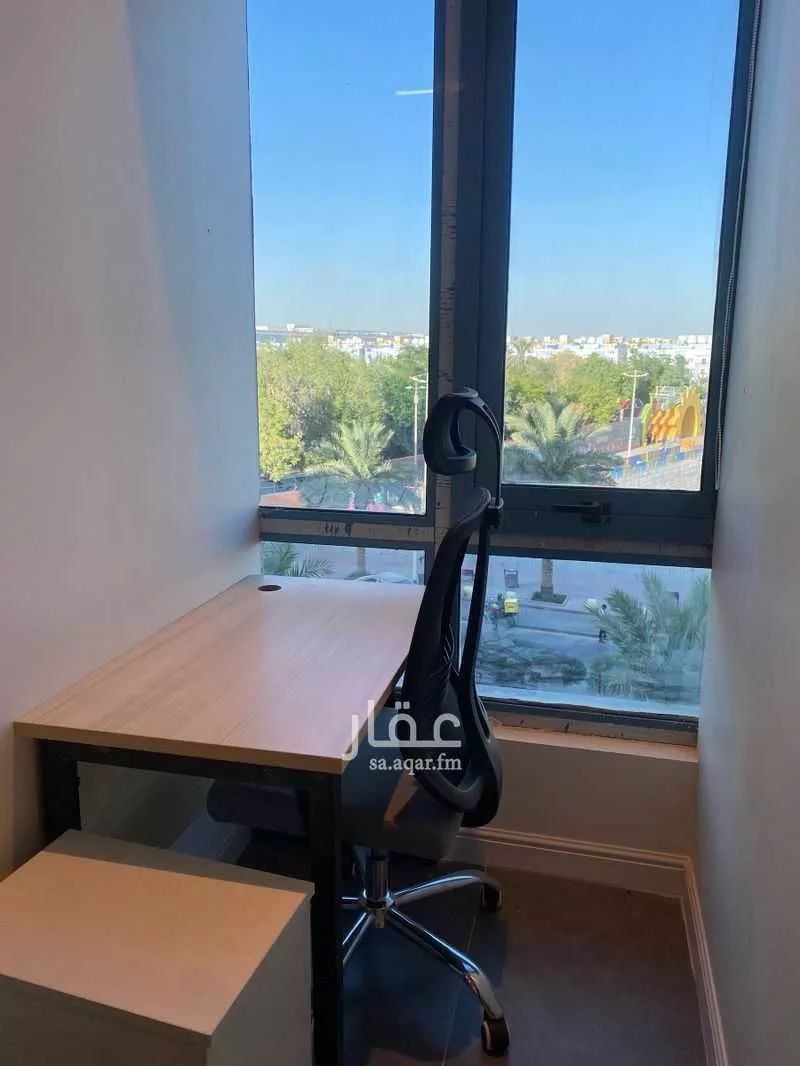 مكتب 884 م² في العارض 2