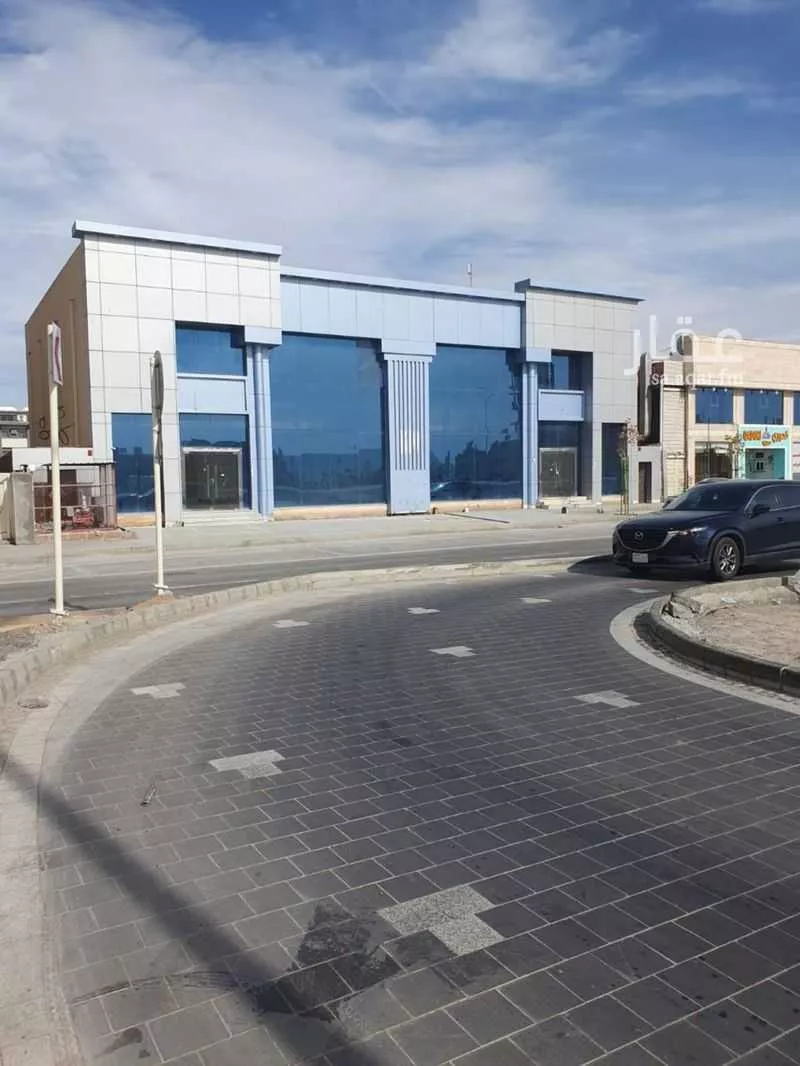 محل 358 م² في الاسكان 3