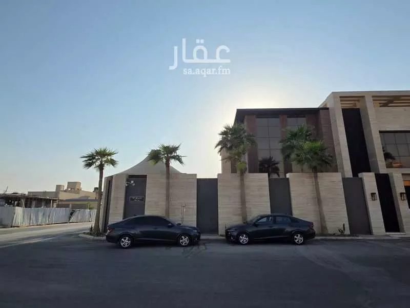 5 bedroom villa in Al Malqa 1