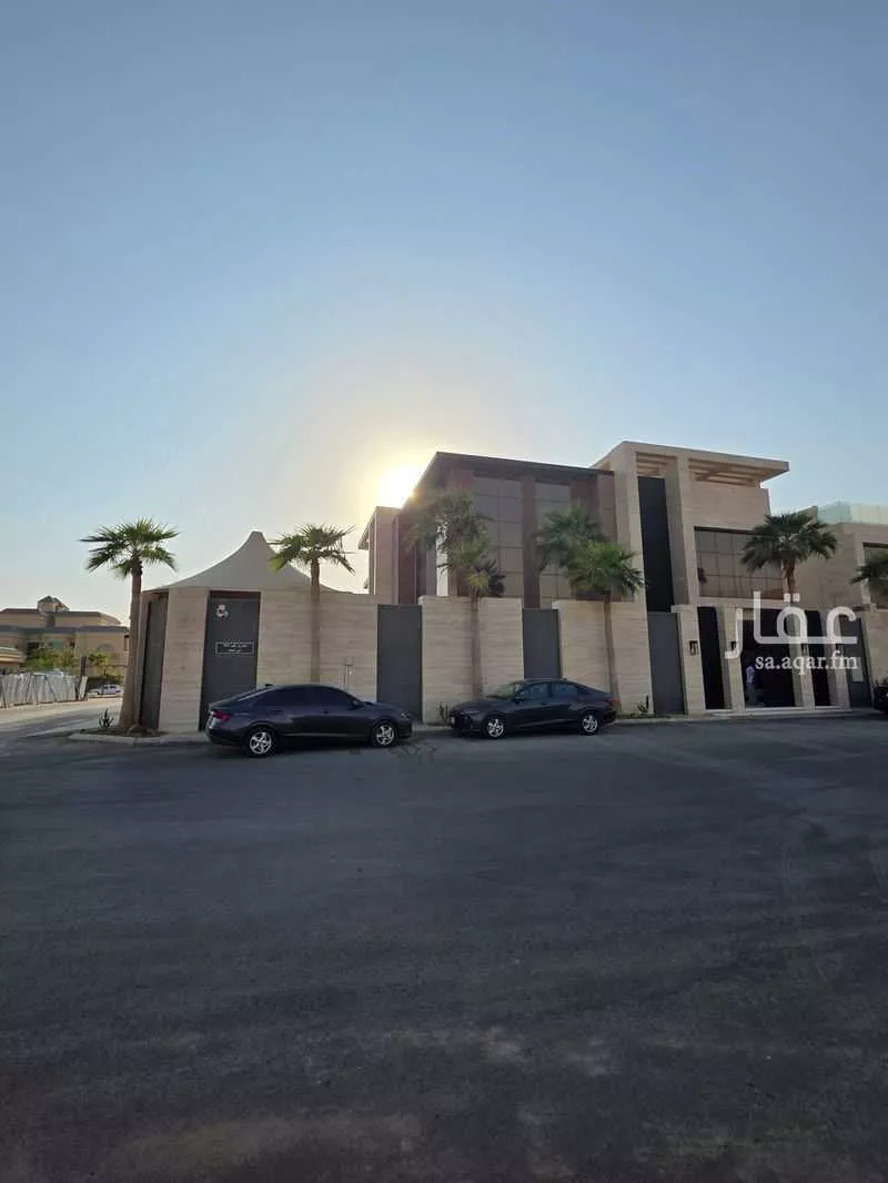 5 bedroom villa in Al Malqa 4