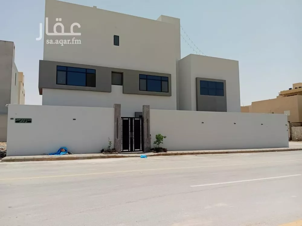 فيلا 8 غرف في النرجس 4