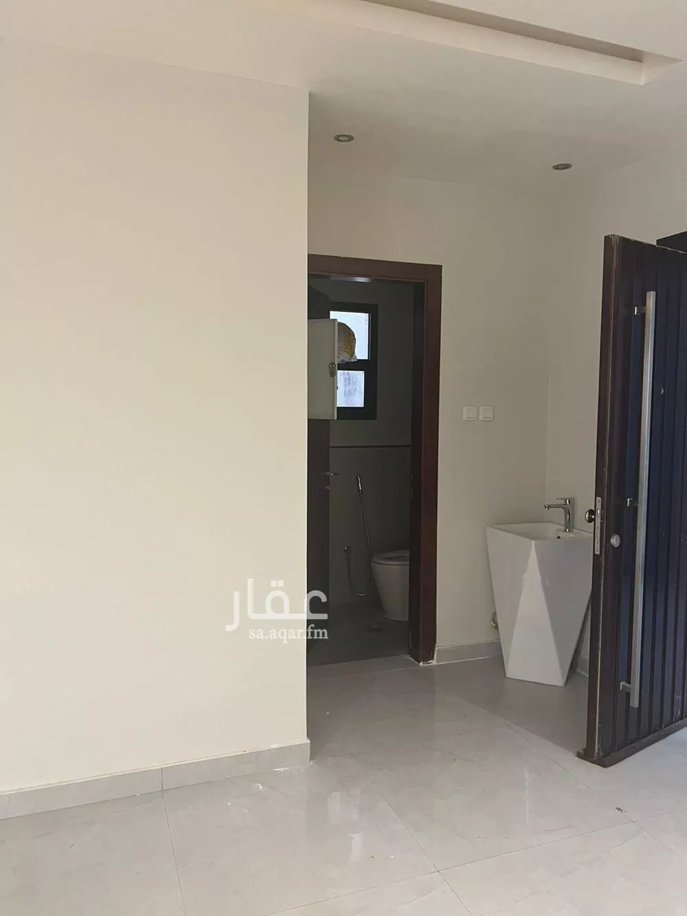 شقة 2 غرف في العارض 5